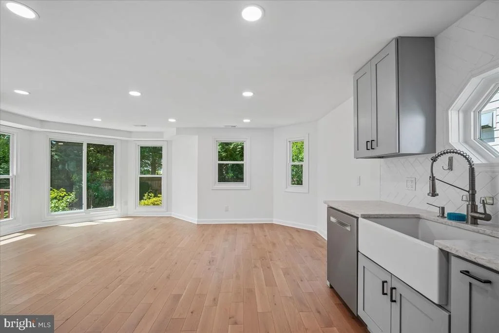 Photo of 5304 SHERRILL AVENUE
