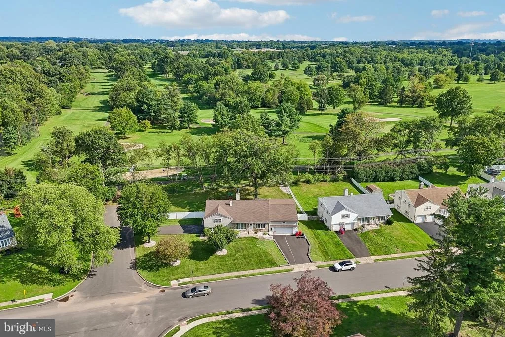 Photo of 865 WORTHINGTON DRIVE