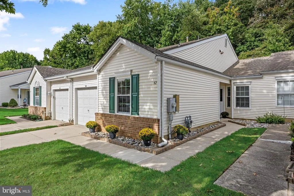 Photo of 42 PEPPERGRASS DRIVE N