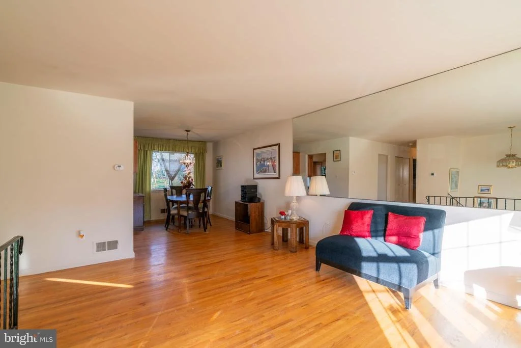 Photo of 4709 IRIS PLACE