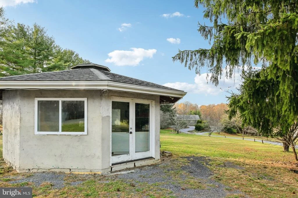 Photo of 1170 RIDGE RD