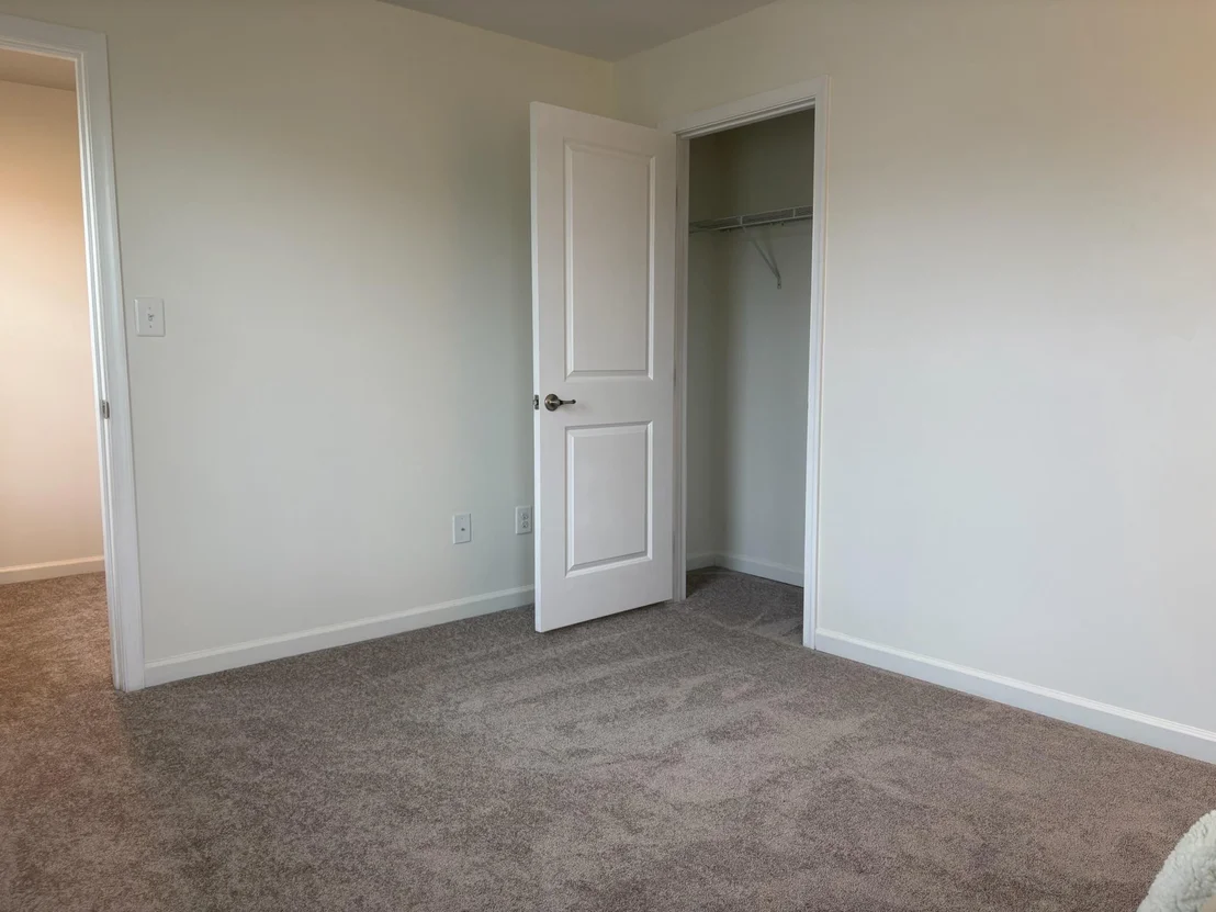 Photo of 824 VIRGINIA AVENUE