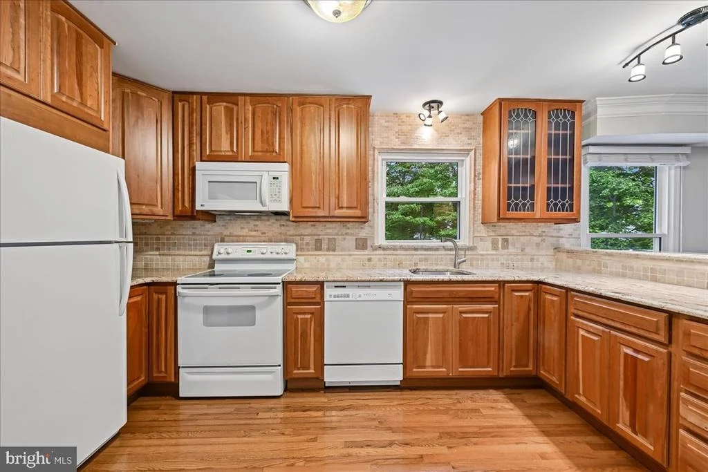 Photo of 7592 RUXTON DRIVE