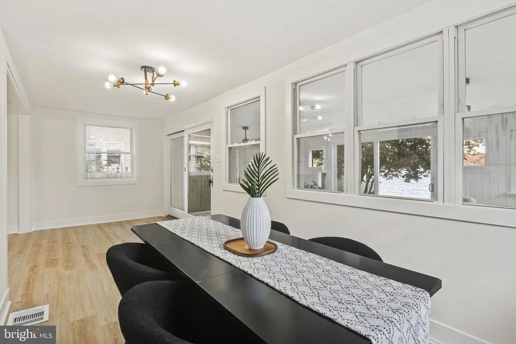 Photo of 515 FREYS ROAD