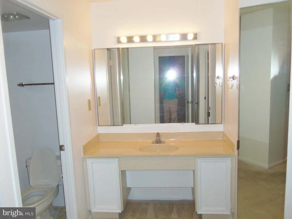 Photo of Unit 3709 at 15115 INTERLACHEN DRIVE
