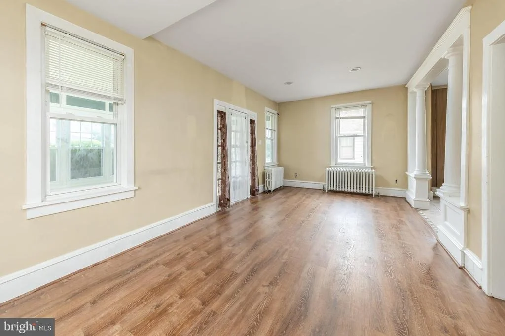 Photo of 16 MANTUA ROAD