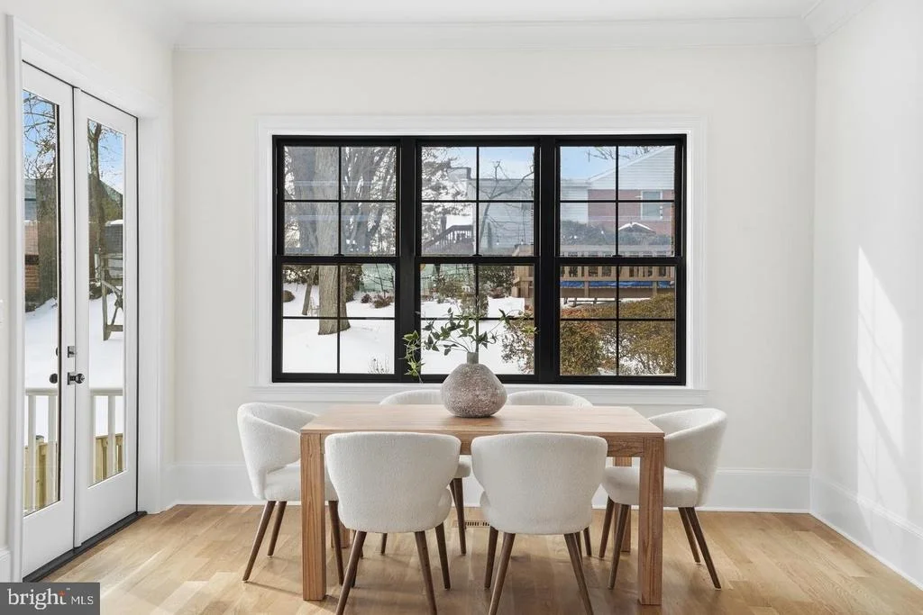 Photo of 6512 WILLIAMSBURG BOULEVARD