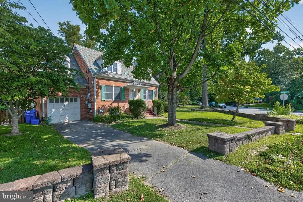 Photo of 9802 FOREST GROVE DRIVE