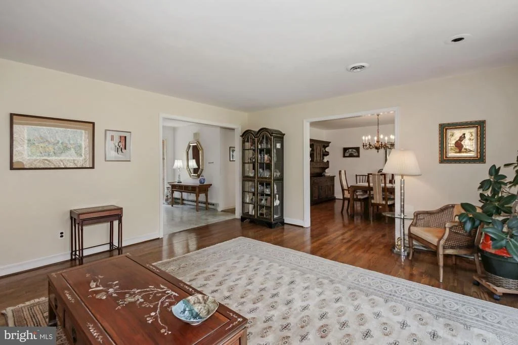 Photo of 17335 DONORA ROAD