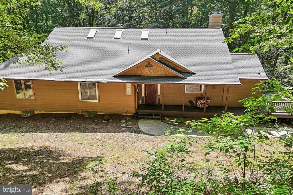 Photo of 810 GOVERNOR BRIDGE ROAD