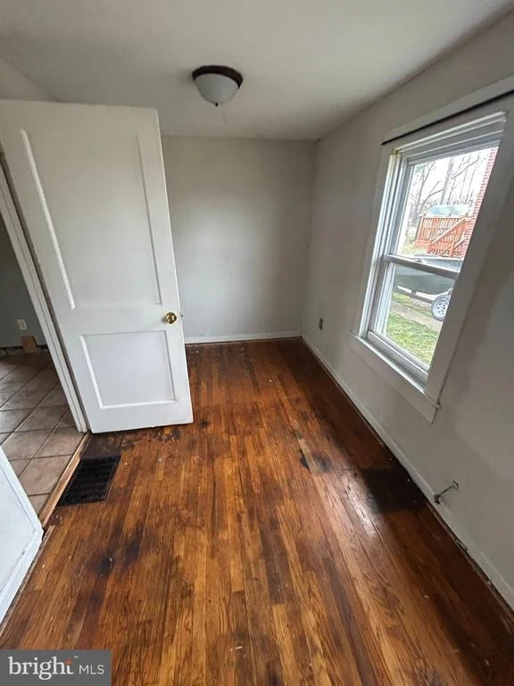 Photo of 1137 MONROE CIRCLE