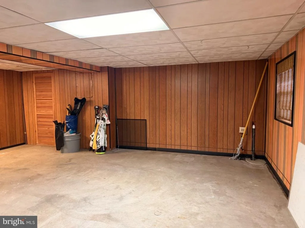 Photo of 6911 CANYON DRIVE