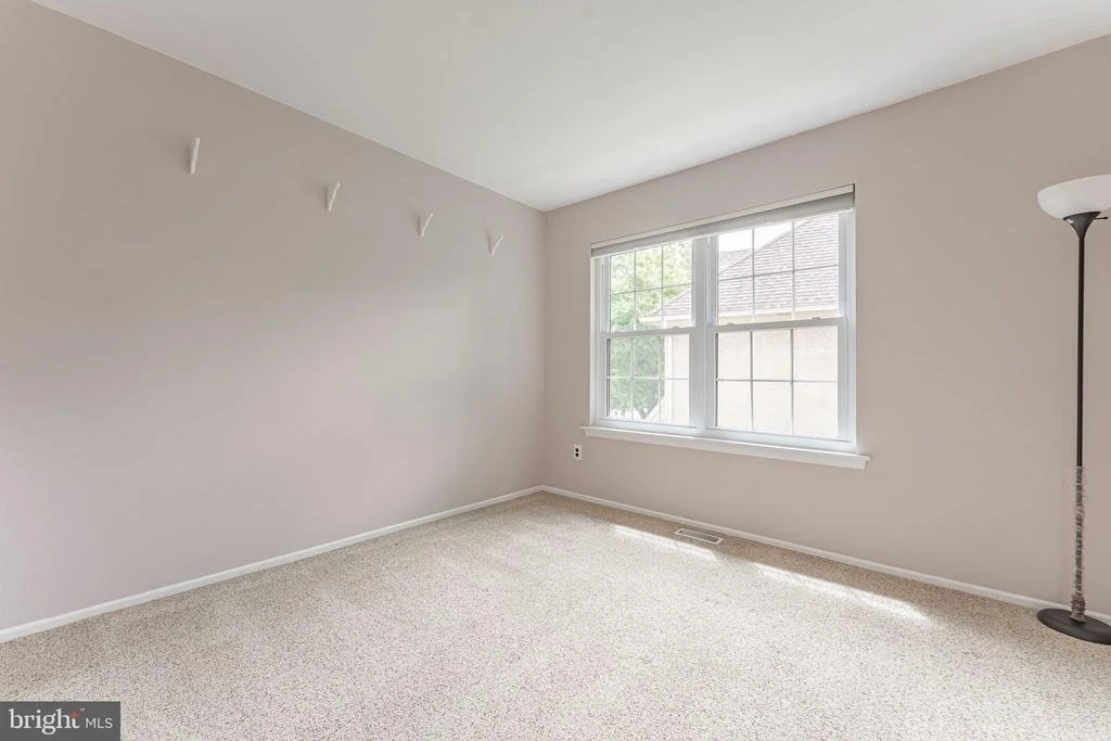 Photo of 11 CHATEAU CIRCLE