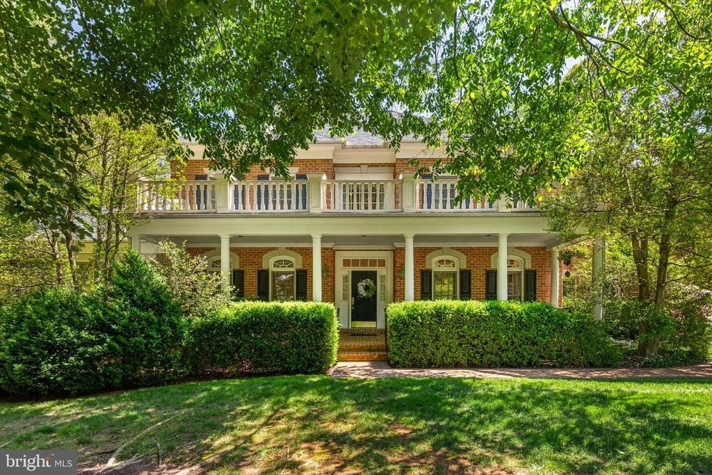 Photo of 897 CHINQUAPIN ROAD