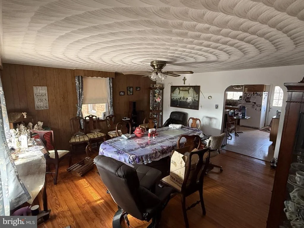 Photo of 1024 CHERRYTOWN ROAD