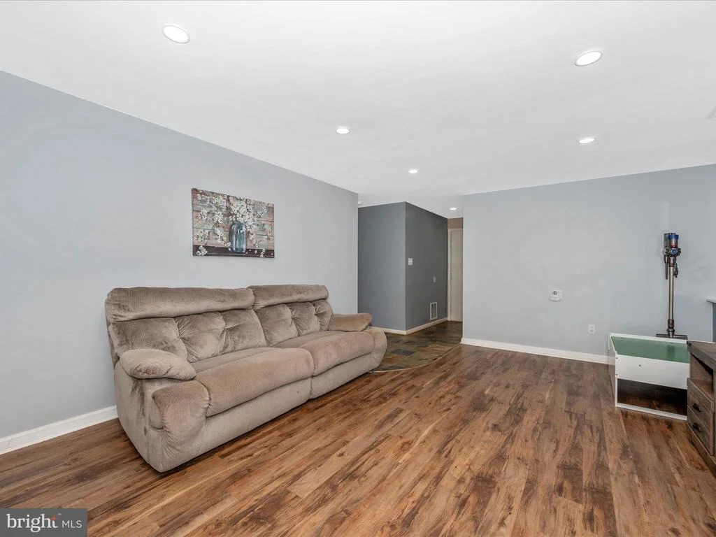 Photo of 301 SPRING GATE COURT