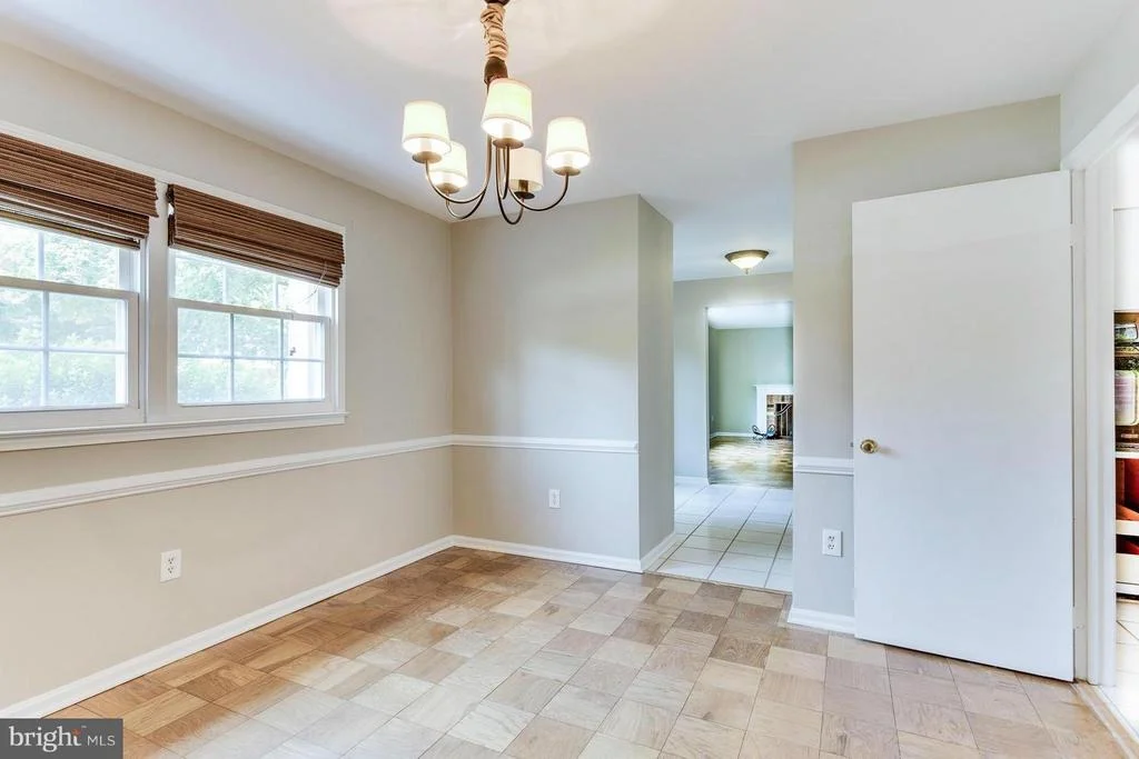 Photo of 6823 SPUR ROAD