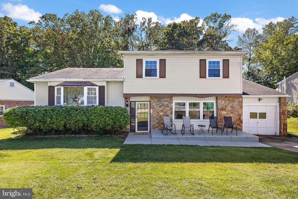 Photo of 8 NEPONSET ROAD
