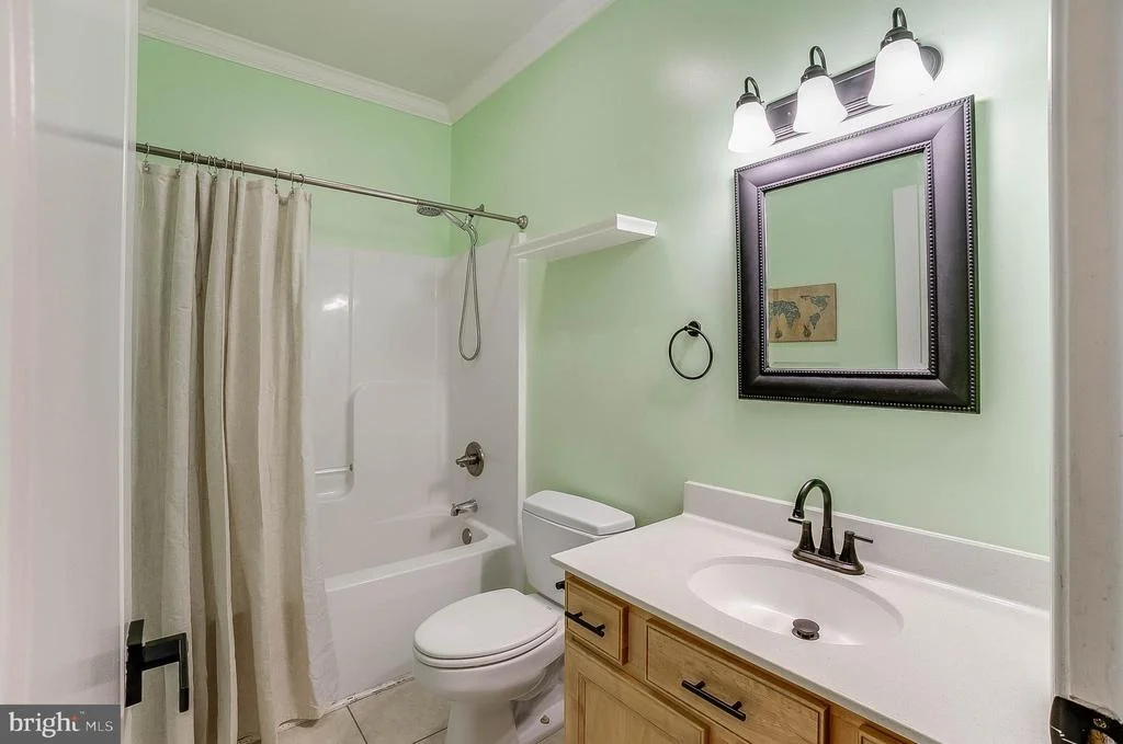 Photo of 33015 FOREST KNOLL DRIVE