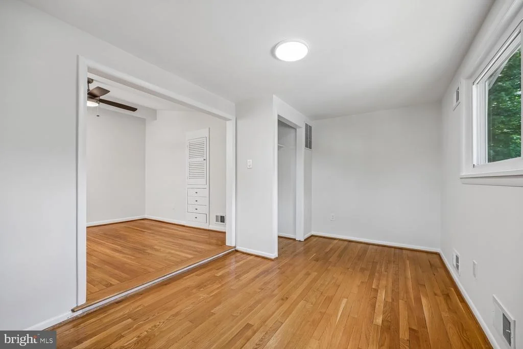 Photo of 300 GILSAN COURT