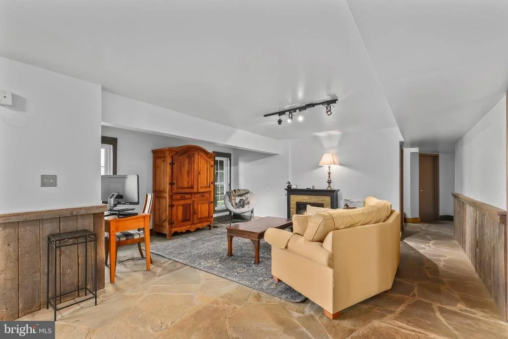 Photo of 9393 BRIAR LANE