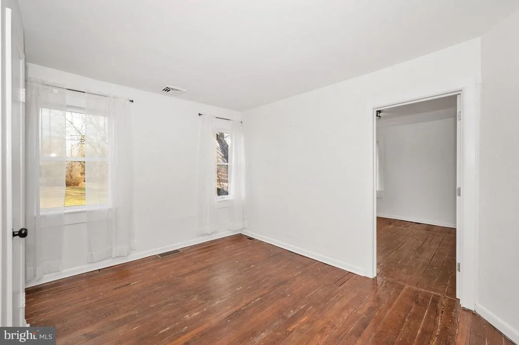 Photo of 11012 ARNOLD LANE