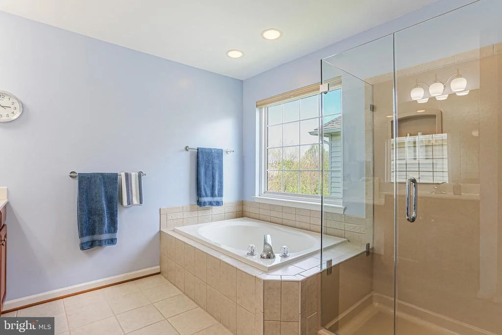 Photo of 9703 ROYAL CREST CIRCLE