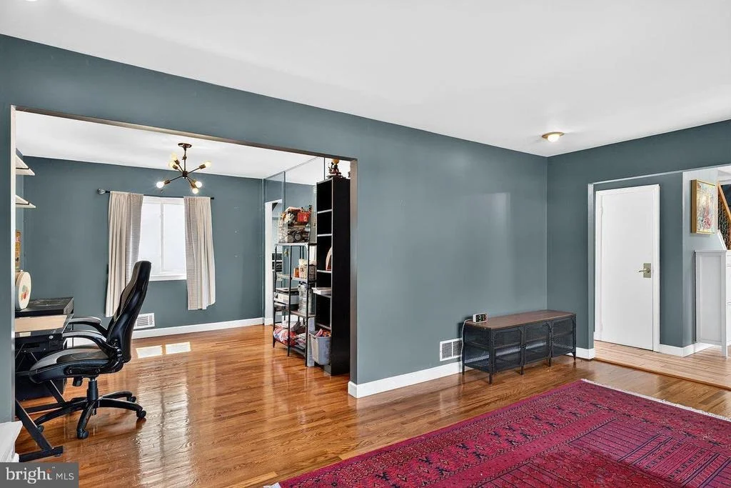 Photo of 717 DORIS TERRACE