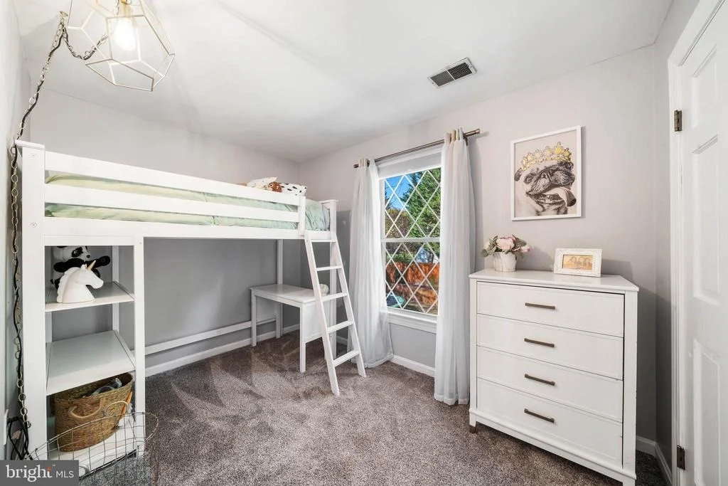 Photo of 15304 WATERGATE ROAD