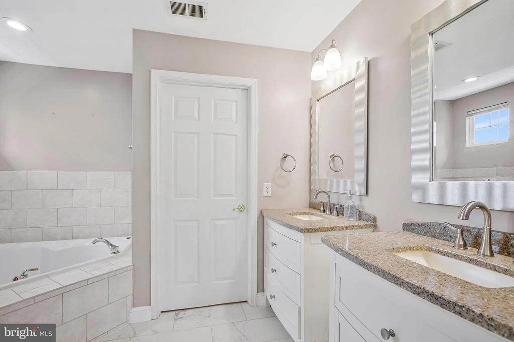 Photo of 13215 FALLS ROAD