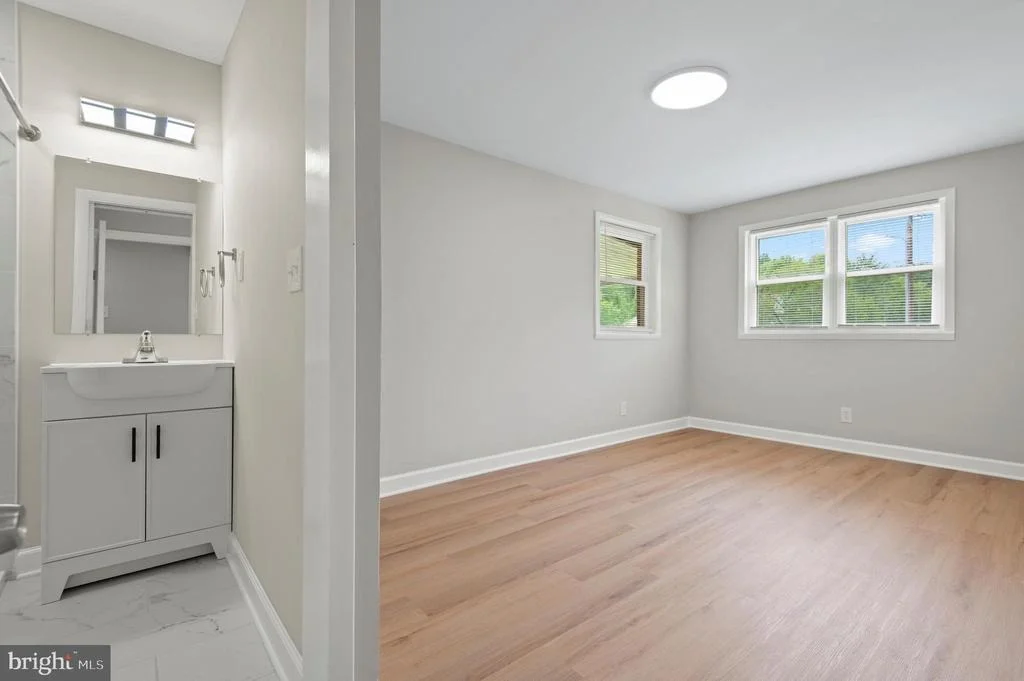 Photo of 1404 SPRING AVENUE