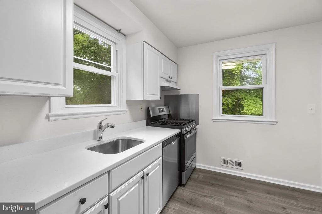 Photo of 3658 CLIFMAR ROAD