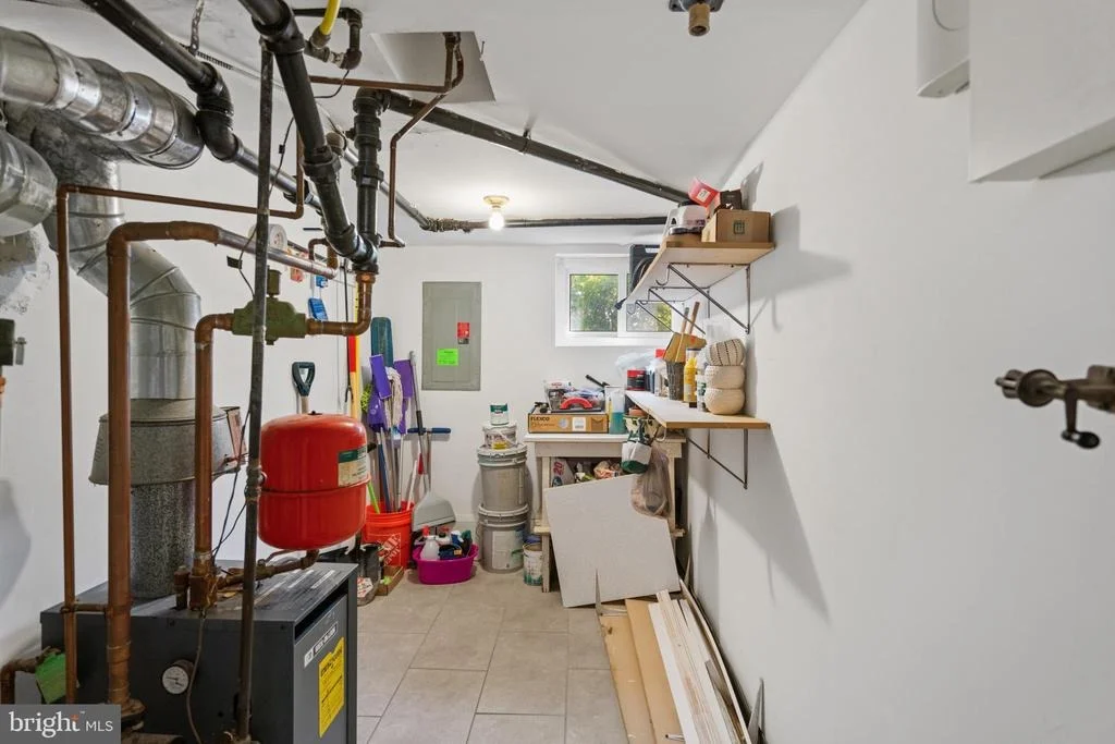 Photo of 1143 44TH PLACE SE