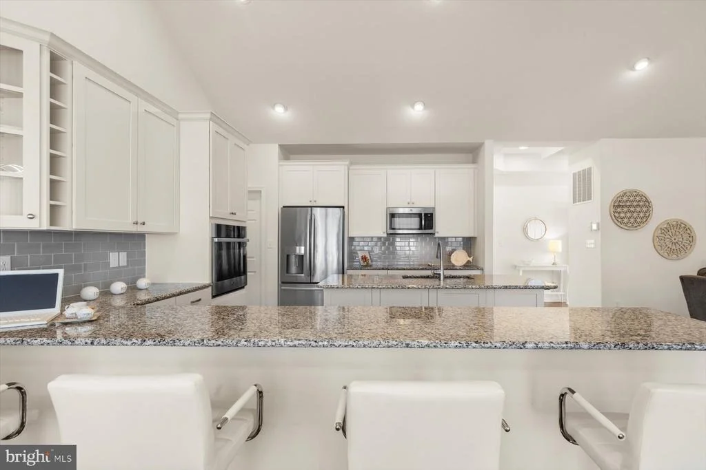 Photo of 24032 BENJAMIN HARRISON CIRCLE