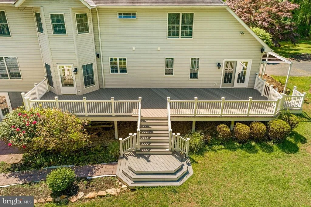 Photo of 1105 THOMPSON WAY