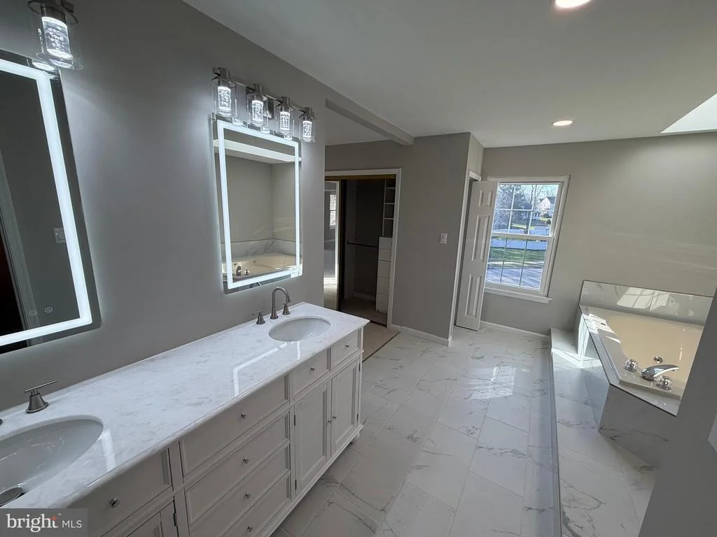 Photo of 6111 RICHMANOR TERRACE