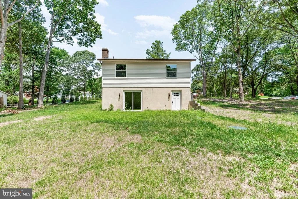 Photo of 1235 CALVERT BEACH ROAD
