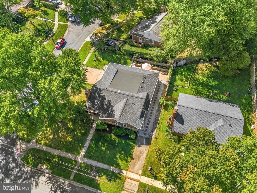 Photo of 1600 FLORA LANE