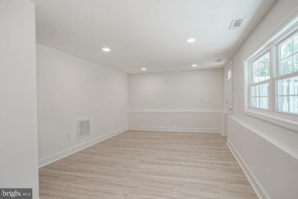 Photo of 383 MONTGOMERY DRIVE
