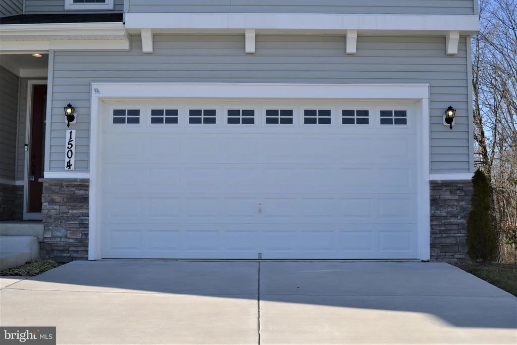 Photo of 1504 TOUCHARD DRIVE