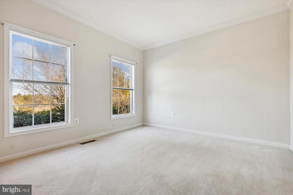 Photo of 441 BARNES AVENUE