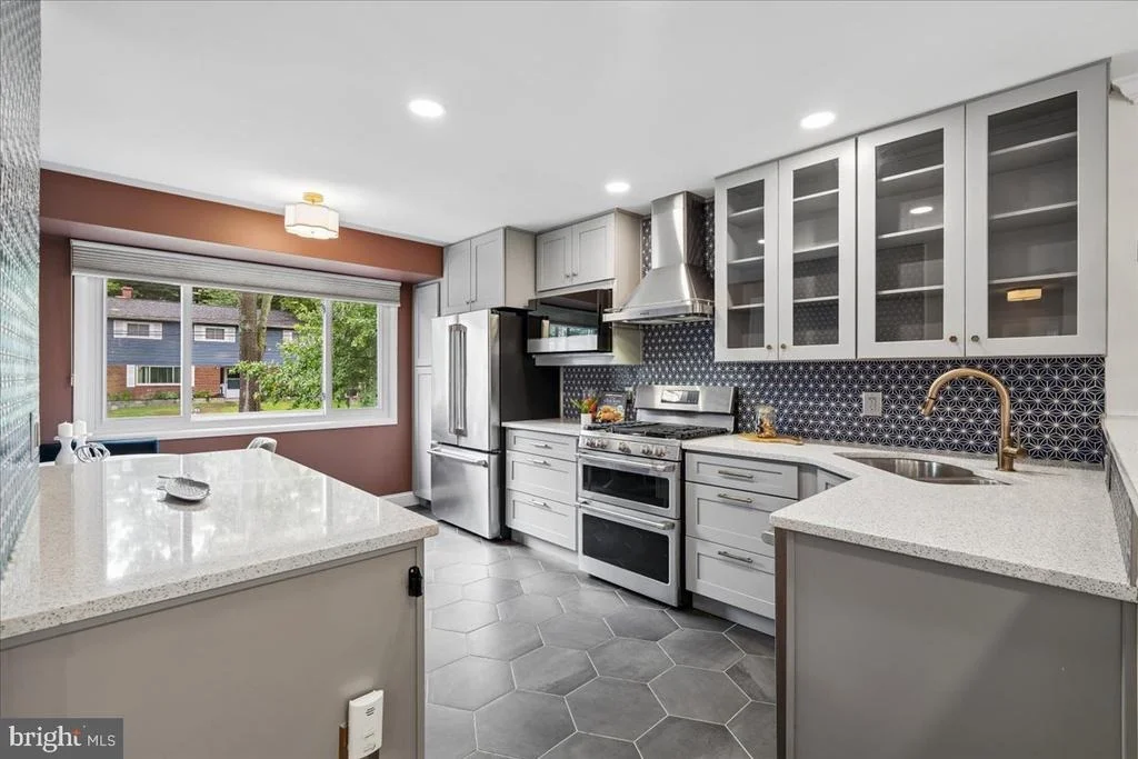 Photo of 9817 CHERRY TREE LANE