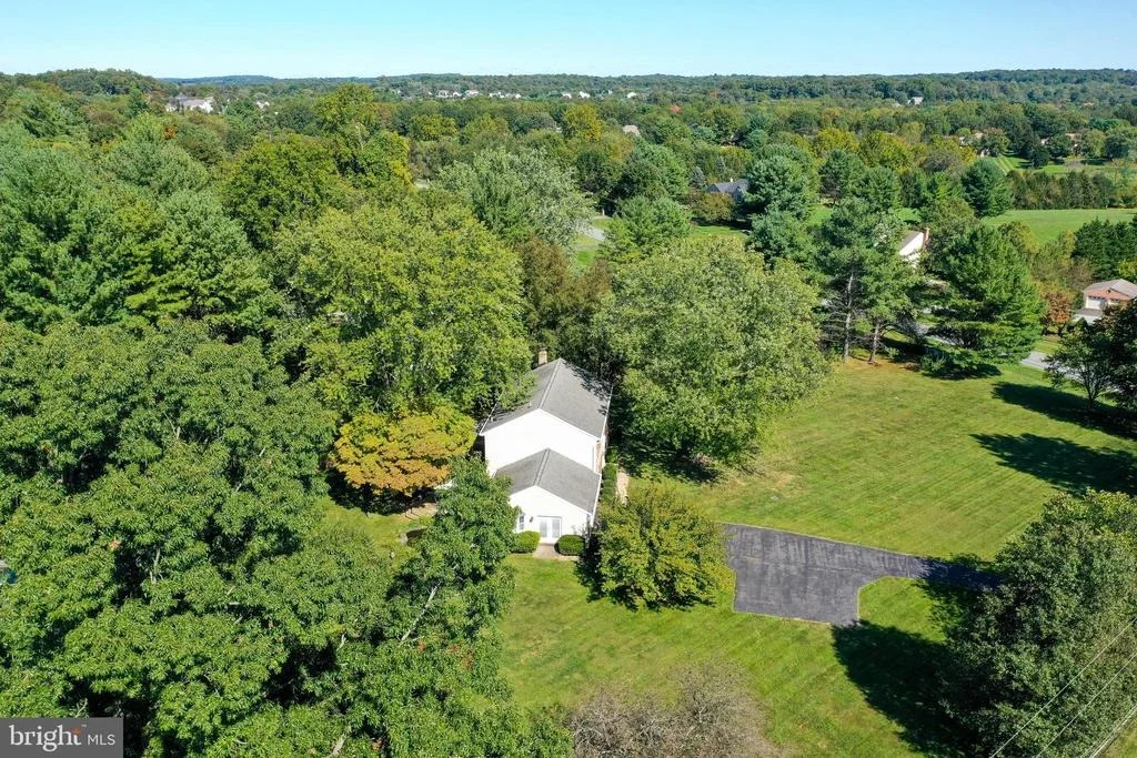 Photo of 9301 HUNTMASTER ROAD