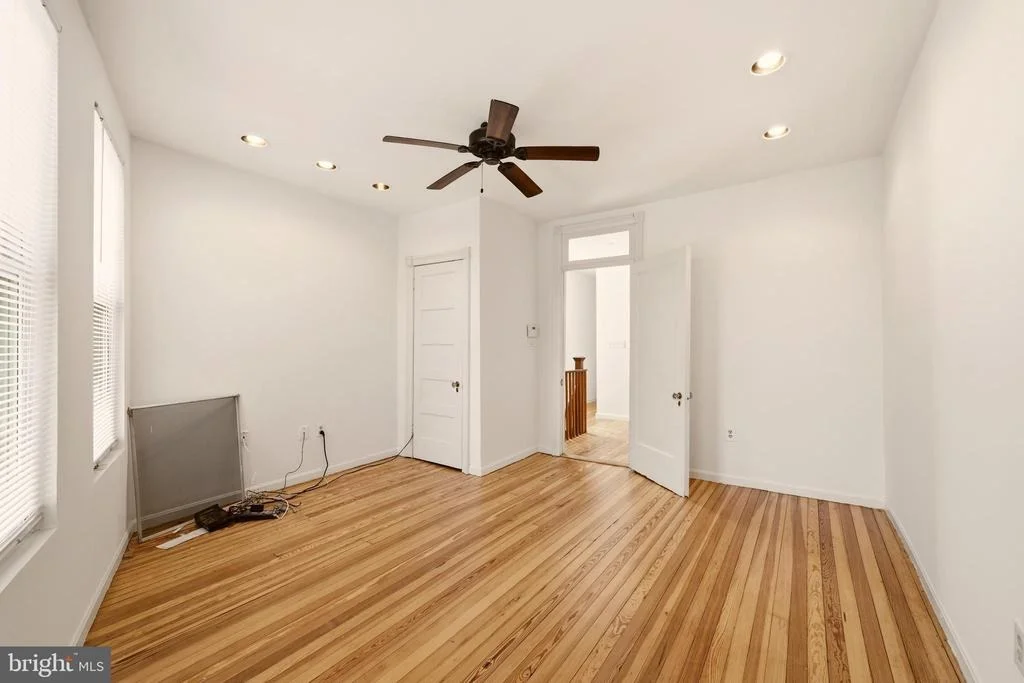 Photo of 1402 PERRY PLACE NW