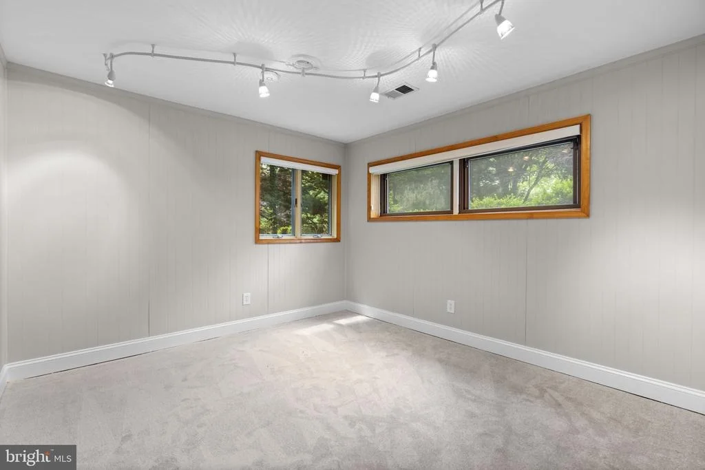 Photo of 25 CASCADE ROAD