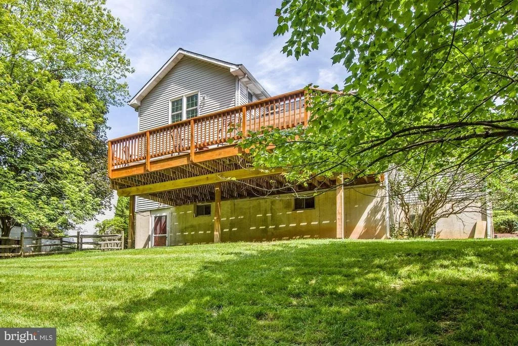 Photo of 1313 CROCKETT LANE