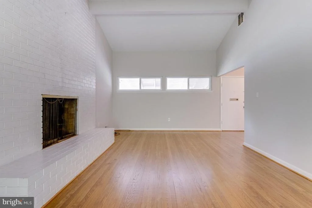 Photo of 217 HILLSBORO DRIVE