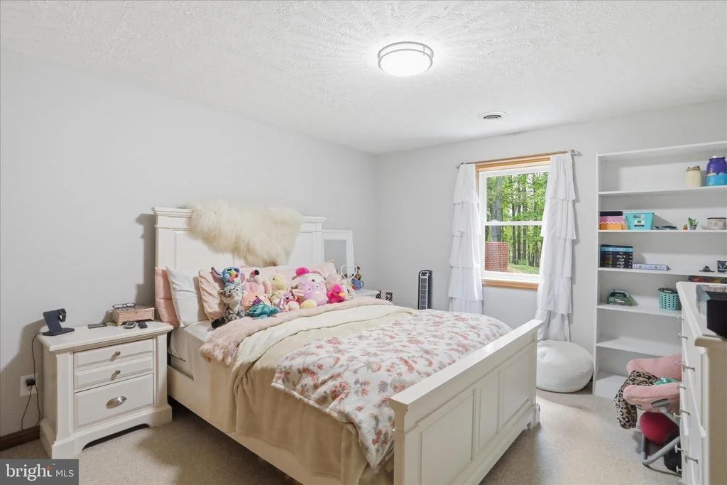 Photo of 435 SUMMIT DRIVE