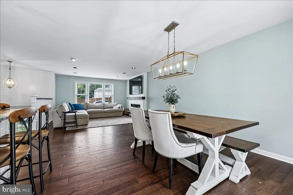 Photo of 24713 CUTSAIL DRIVE