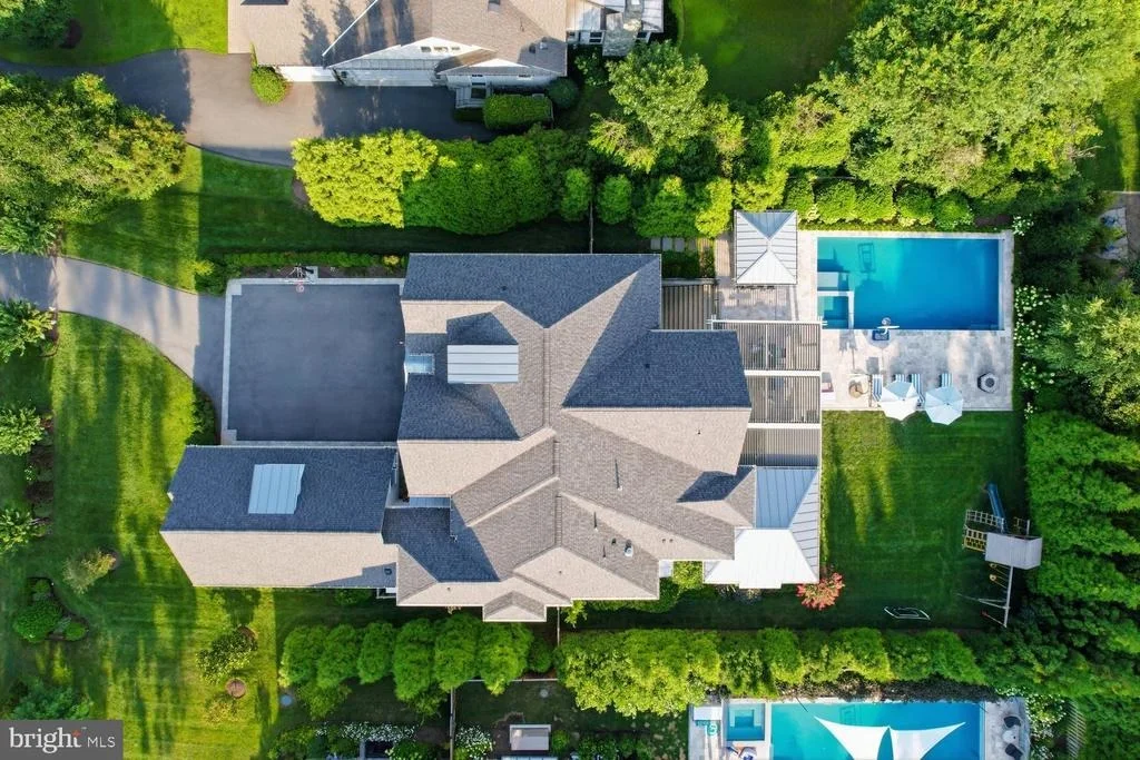 Photo of 6909 ARBOR LANE